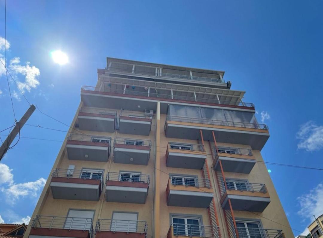 Kelvi'S Apartment Pogradec Exterior foto
